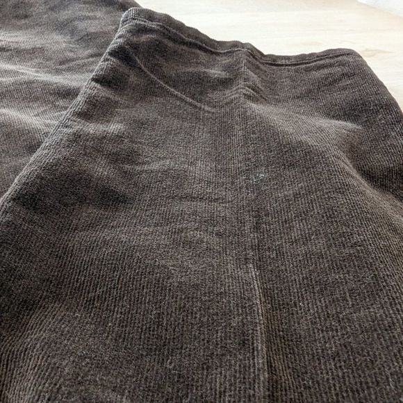 Alia Petite Corduroy brown pants size 8 P in very good condition, no snags - Picture 2 of 9